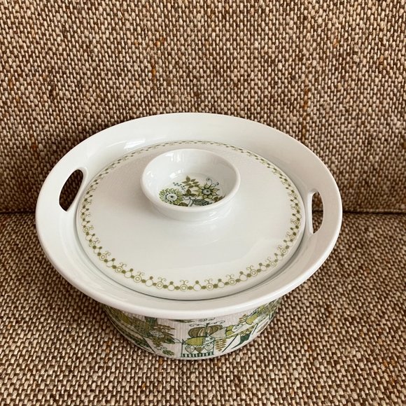 Vintage Figgjo lidded casserole, Market design - Picture 5 of 14
